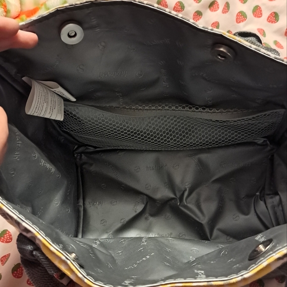 4/$15 🌻 Fit & Fresh Grey & Yellow Patterned Insulated Lunch Bag - Picture 5 of 7